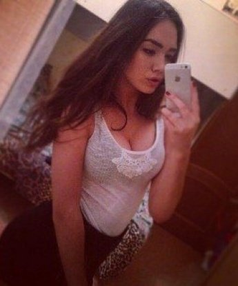 Рада приветствовать тебя на своей странице! Мои услуги включают все, что нужно для полного расслабления и удовольствия. Я мастерски владею искусством массажа, могу подарить тебе незабываемые ощущения и снять все напряжение твоего тела. Также я предлагаю различные игры и фантазии, чтобы доставить тебе настоящее наслаждение. Фото и отзывы обо мне ты можешь найти на моей странице. Позволь себе окунуться в мир наслаждения и разврата вместе со мной. Жду тебя в Москве! 😘🌸 10874, 26 лет